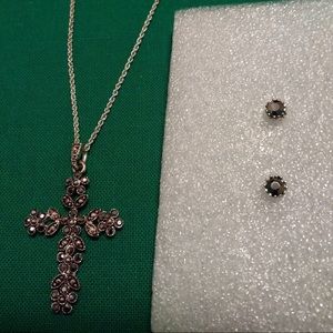 Vintage silver toned cross necklace & earring set